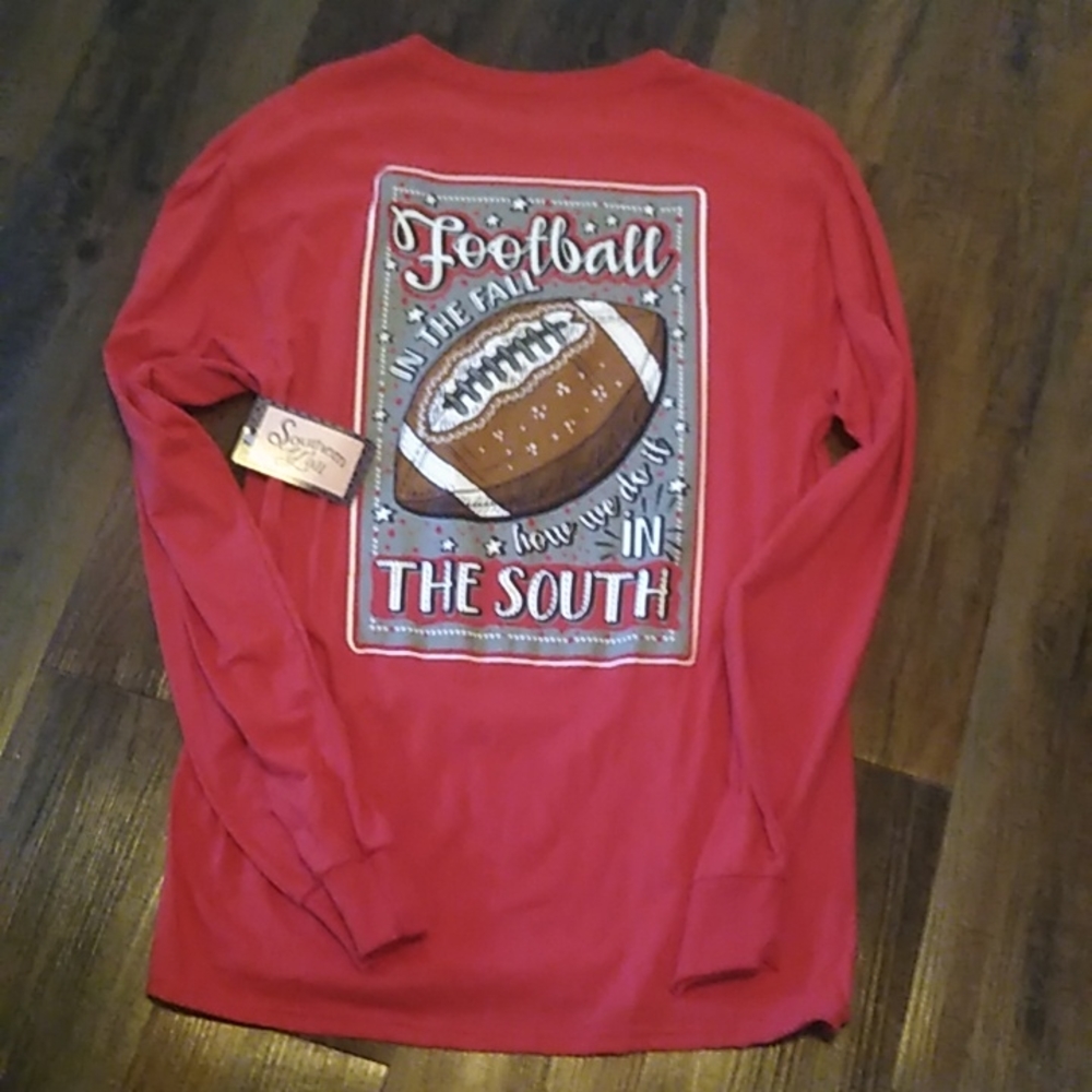 Long-Sleeved Red Southern Y'all T-shirt size medium NWT